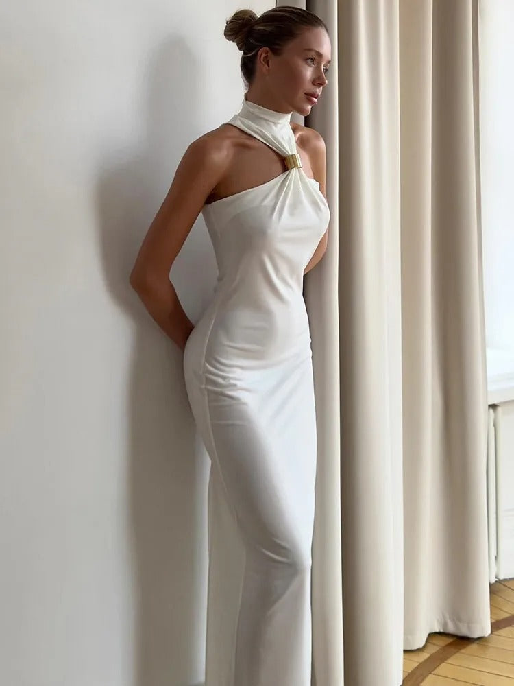 Zariné Sculpted Halter Maxi Dress