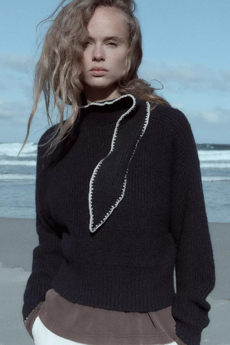 Amélie High Neck Knit