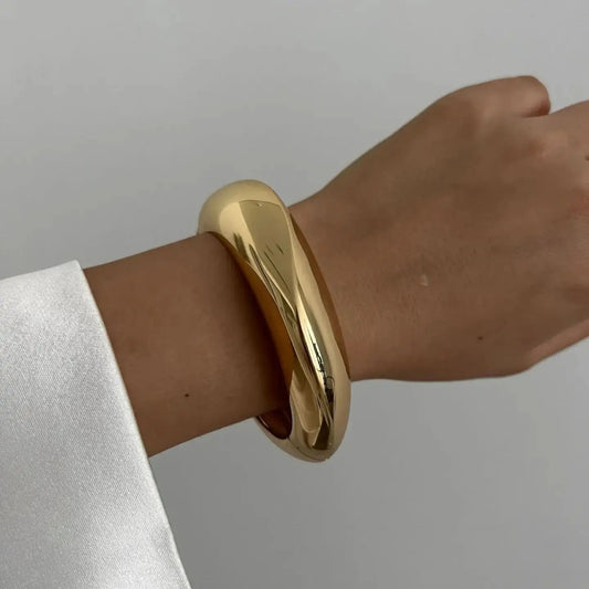 The Bold Arc Bangle