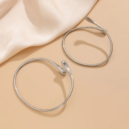 The Drop Arm Cuff